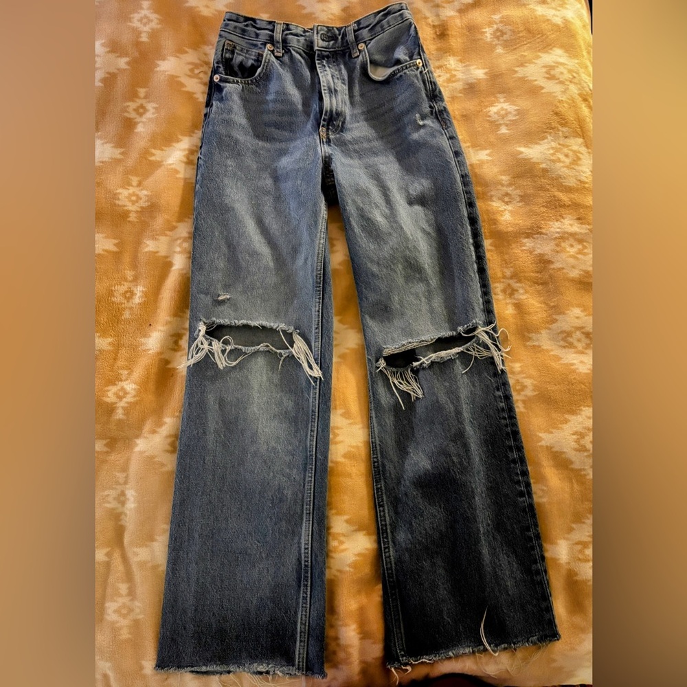 ZARA distressed mid-rise jeans